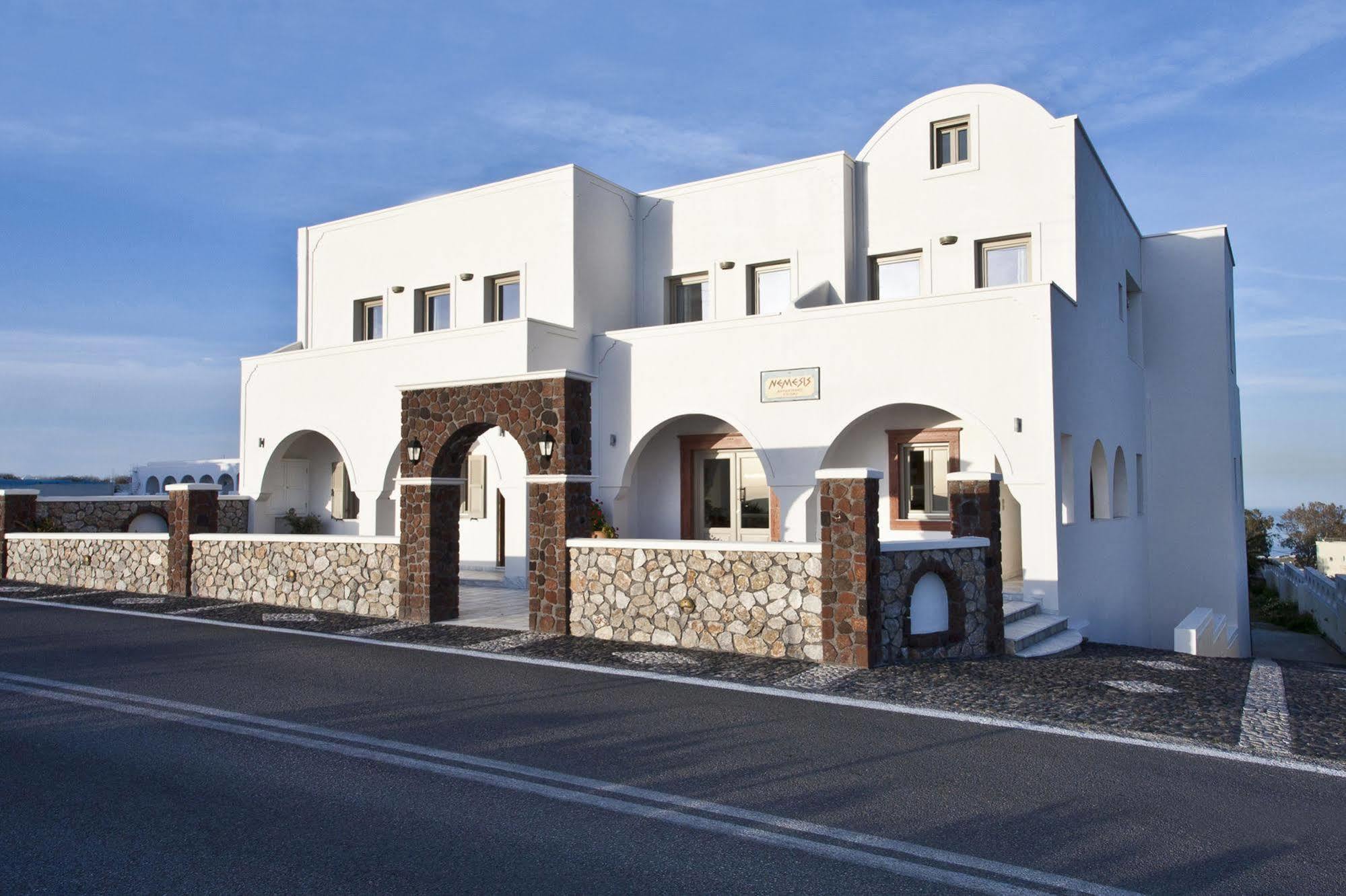 Aparthotel Nemesis à Fira  Extérieur photo